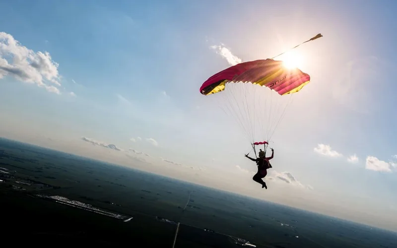 skydiving la gi top 10 dia diem nhay du noi tieng the gioi
